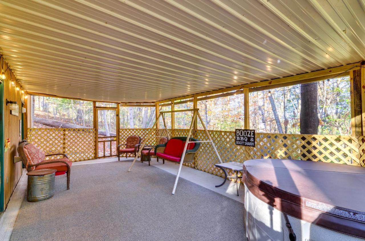 Burnside Resort Cabin With Hot Tub And Outdoor Spots! Exteriör bild