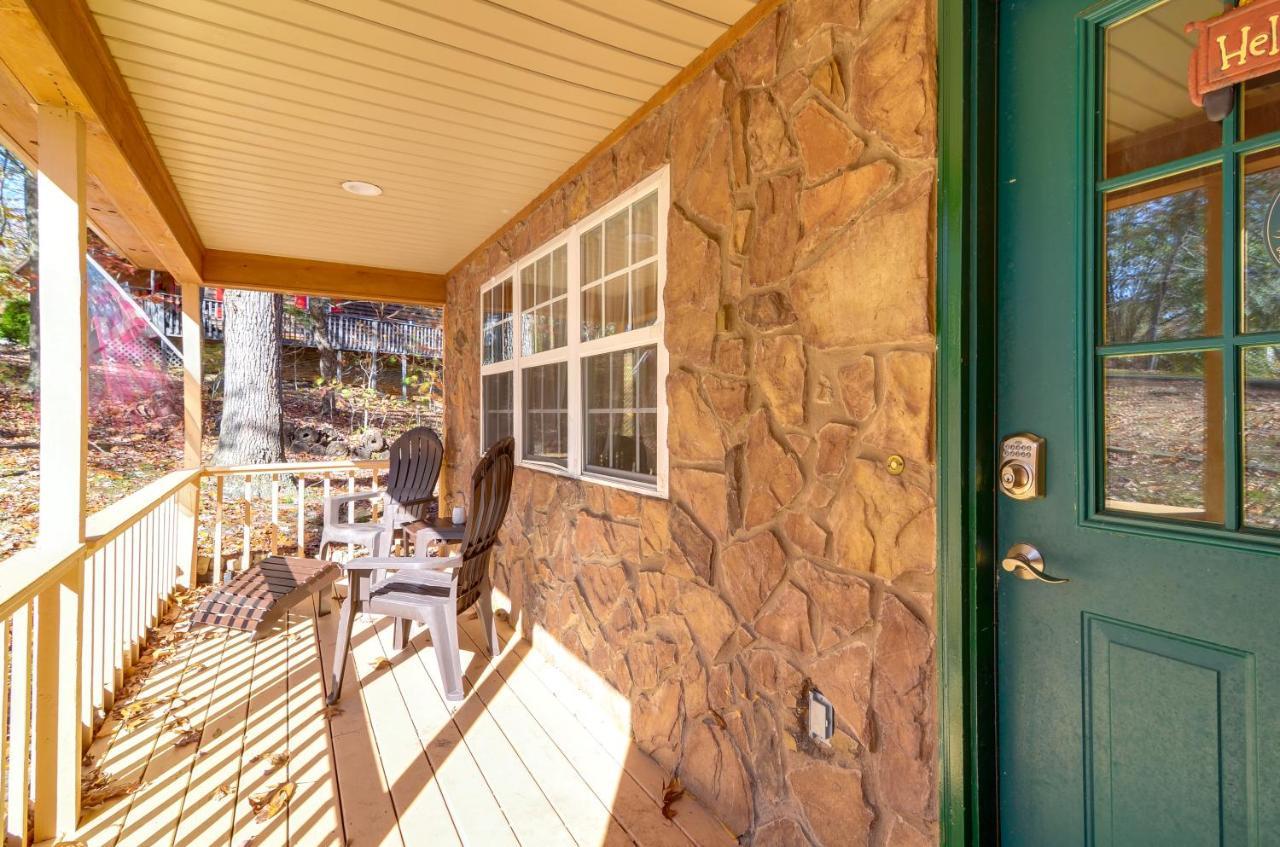 Burnside Resort Cabin With Hot Tub And Outdoor Spots! Exteriör bild